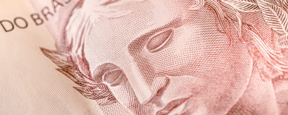 bill money from brazil which is brazilian real macro photography