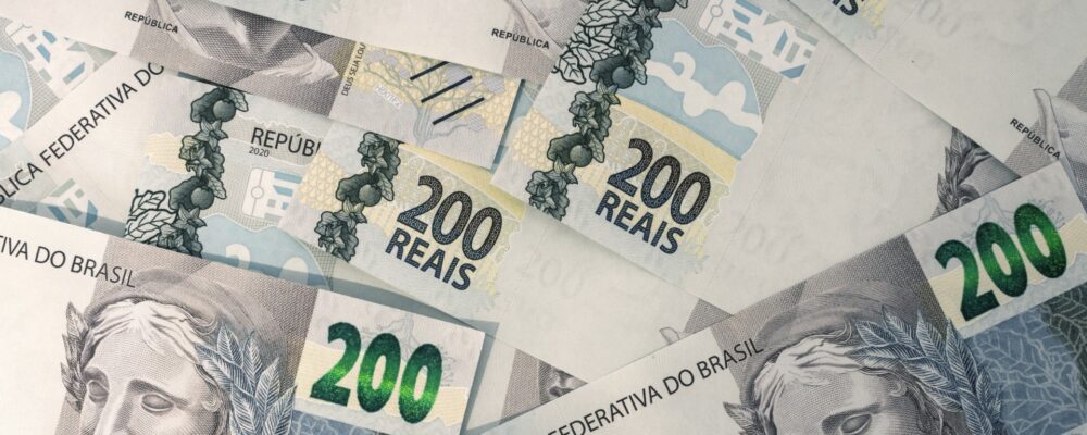 two hundred reais bills brazilian money